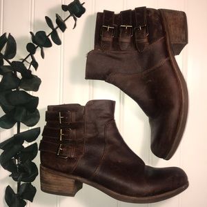 UGG Volta Leather Booties